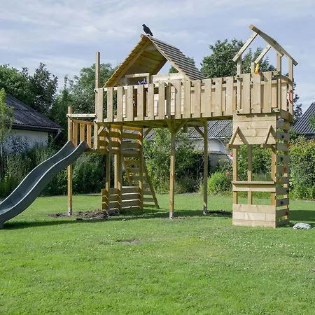 Friesische Wohnstube Pesel - *